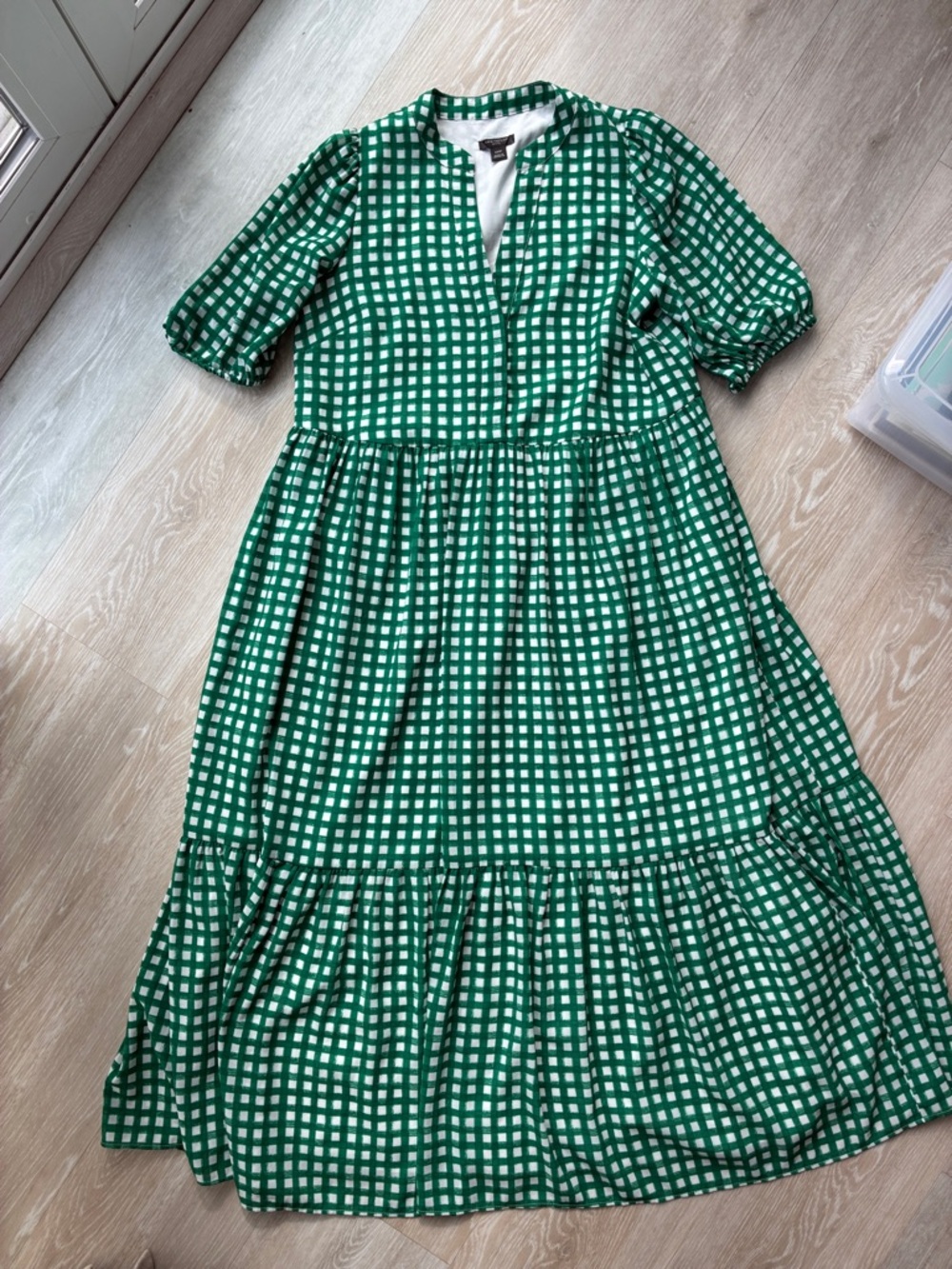 Ann Taylor Green & White Gingham Tiered Maxi Dress with V-Neck